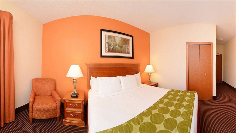 Fairfield & - Hotel Boone