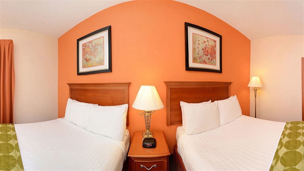 Hotel Fairfield & - 3*